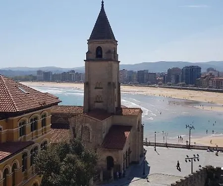 Atico En Cimadevilla Mirando Al Mar Apartment Gijon